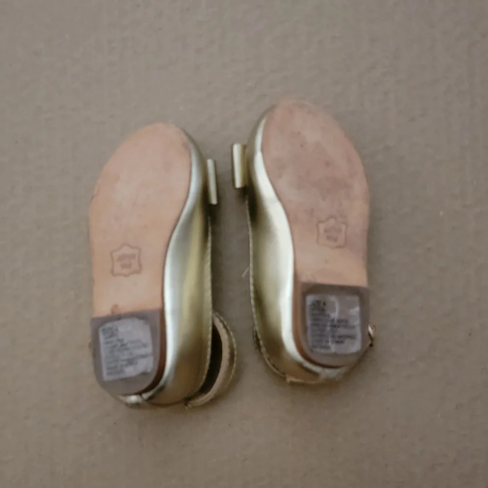 Janie & Jack | Mary Jane Gold Round toe  Size 4 toddlers